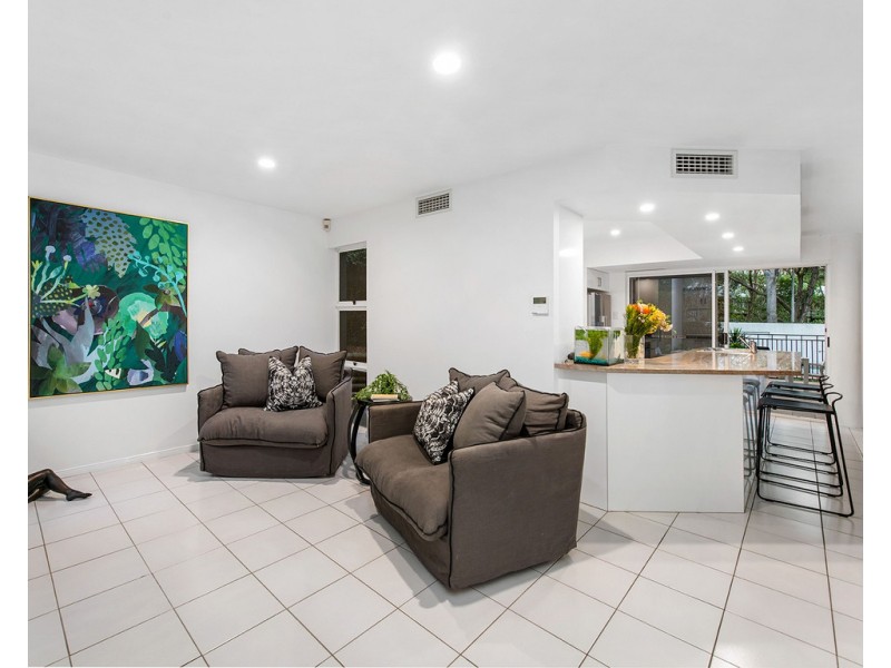 47 Stuartholme Road, Bardon QLD 4065