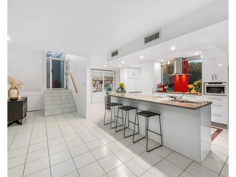 47 Stuartholme Road, Bardon QLD 4065