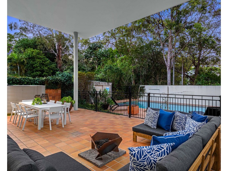 47 Stuartholme Road, Bardon QLD 4065