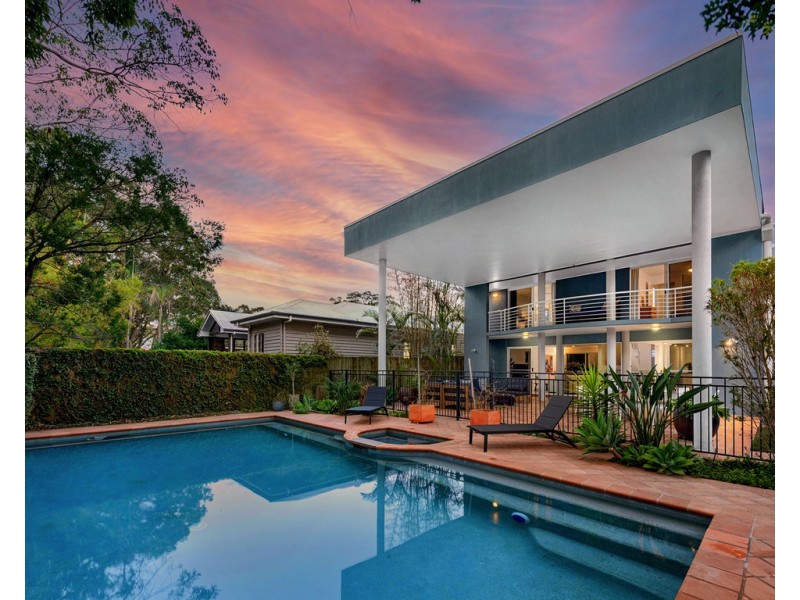 47 Stuartholme Road, Bardon QLD 4065