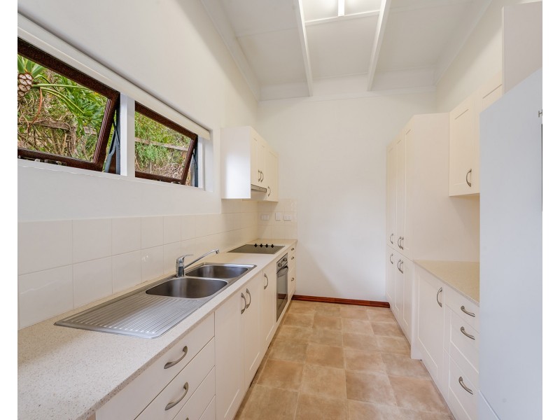 12 Grand Parade, Ashgrove QLD 4060