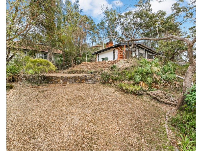 12 Grand Parade, Ashgrove QLD 4060
