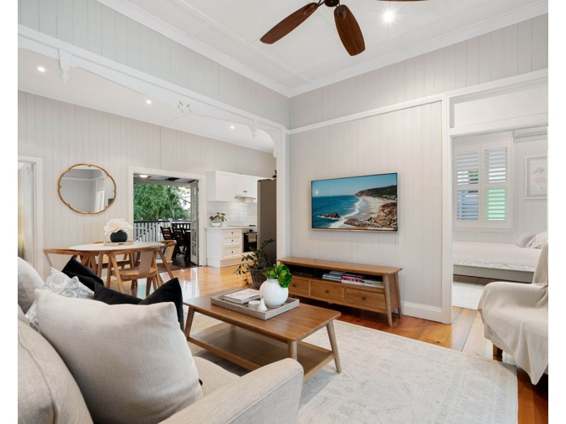 36 Yardley Avenue, Ashgrove QLD 4060