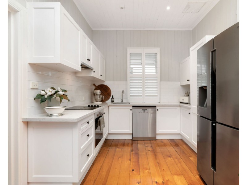 36 Yardley Avenue, Ashgrove QLD 4060