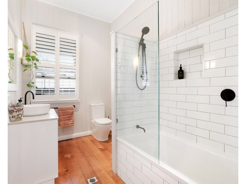 36 Yardley Avenue, Ashgrove QLD 4060