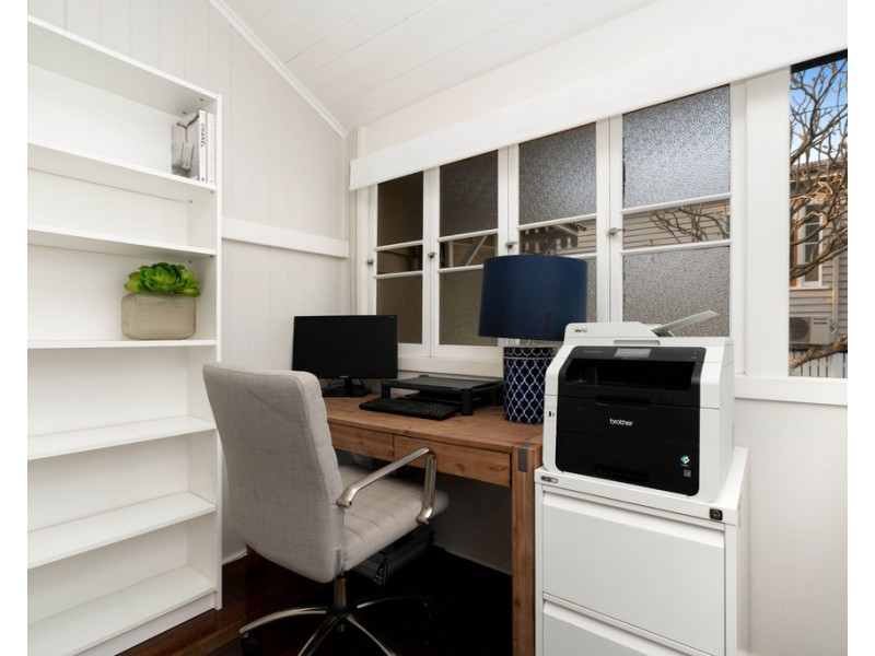 36 Yardley Avenue, Ashgrove QLD 4060