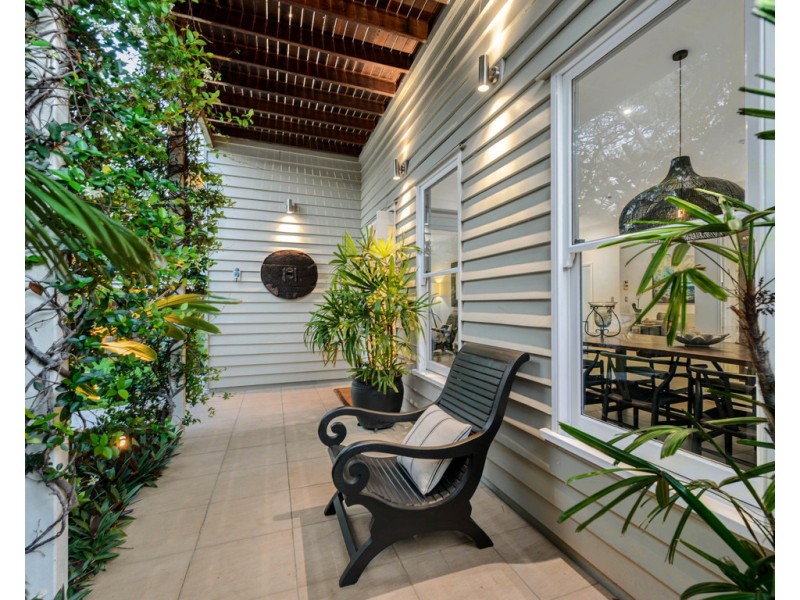 26 Grevillea Road, Ashgrove QLD 4060