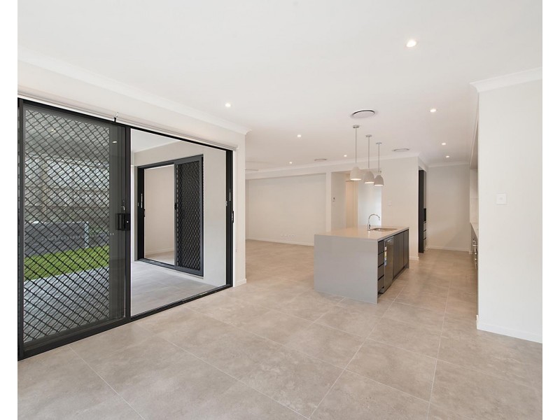 37 Panorama Street, Ashgrove QLD 4060