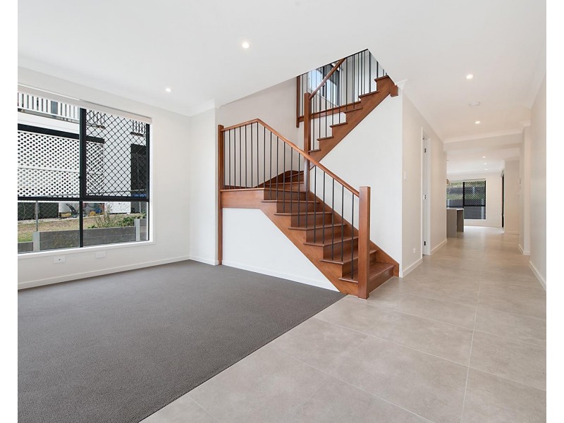 37 Panorama Street, Ashgrove QLD 4060