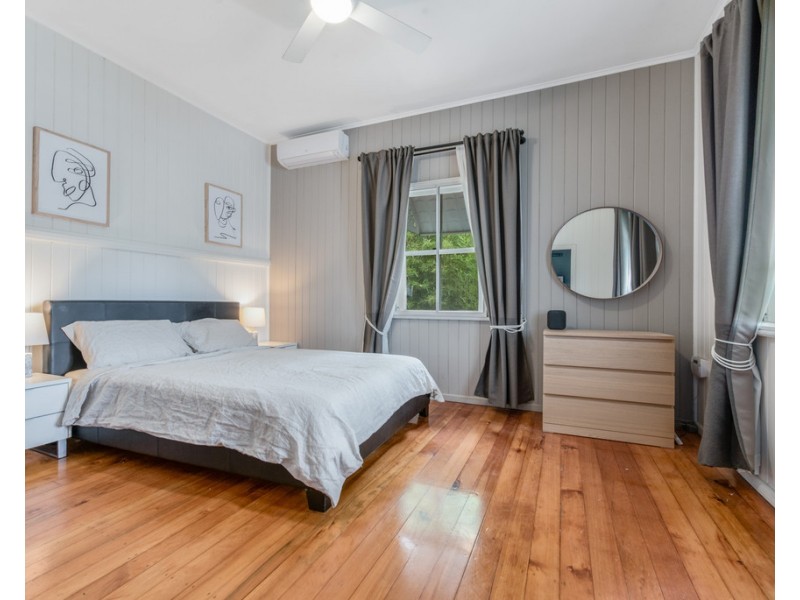 147 Ashgrove Avenue, Ashgrove QLD 4060
