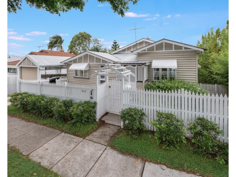 147 Ashgrove Avenue, Ashgrove QLD 4060