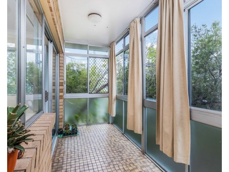 4/308 Waterworks Rd, Ashgrove QLD 4060