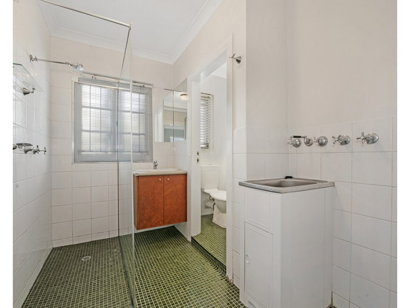 2/155 Windsor Rd, Kelvin Grove QLD 4059