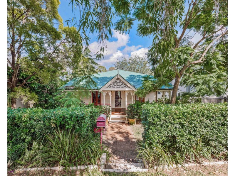 37 Dorrington Drive, Ashgrove QLD 4060