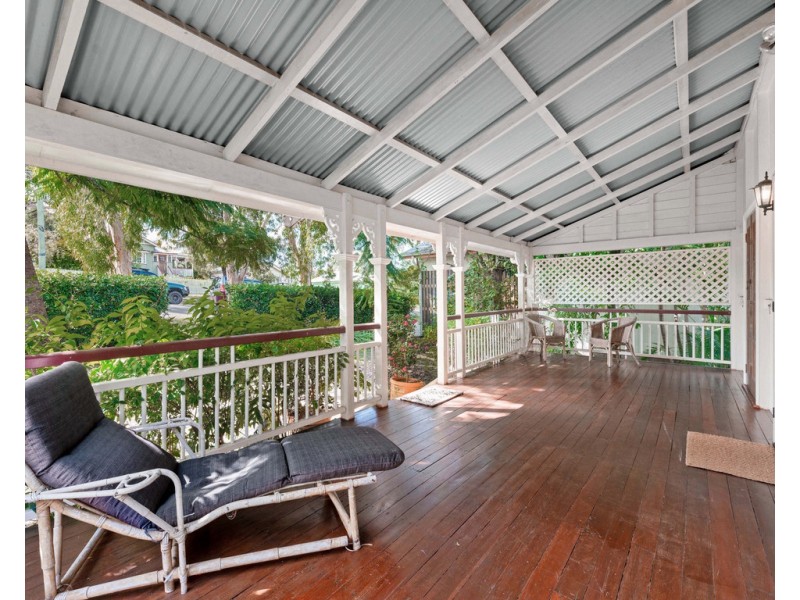 37 Dorrington Drive, Ashgrove QLD 4060