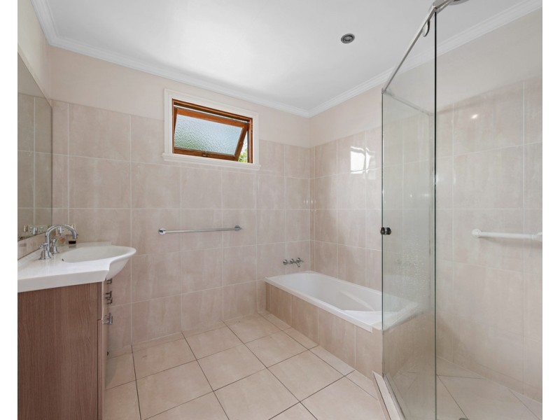 37 Dorrington Drive, Ashgrove QLD 4060