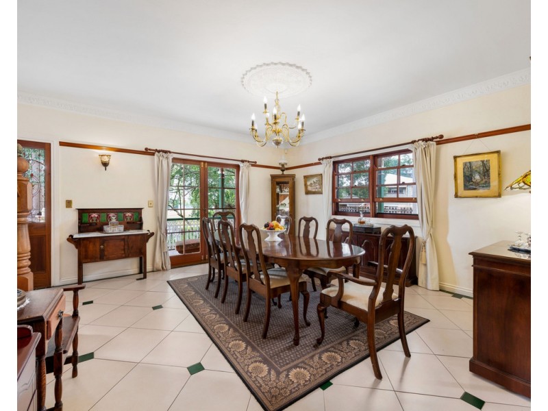 17 Elimatta Drive, Ashgrove QLD 4060