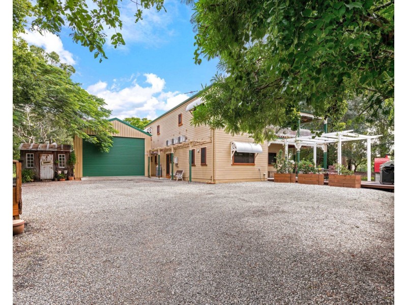 17 Elimatta Drive, Ashgrove QLD 4060