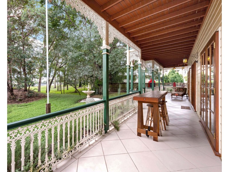 17 Elimatta Drive, Ashgrove QLD 4060