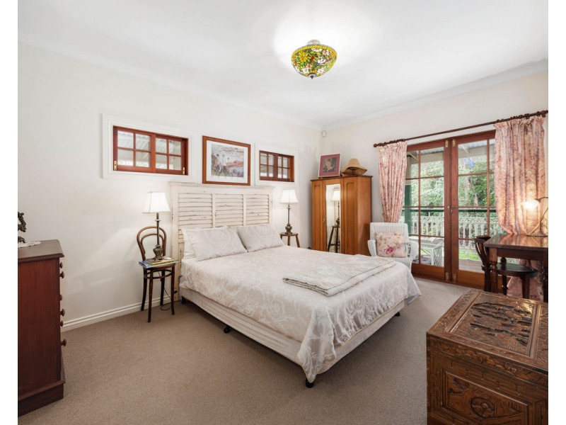 17 Elimatta Drive, Ashgrove QLD 4060