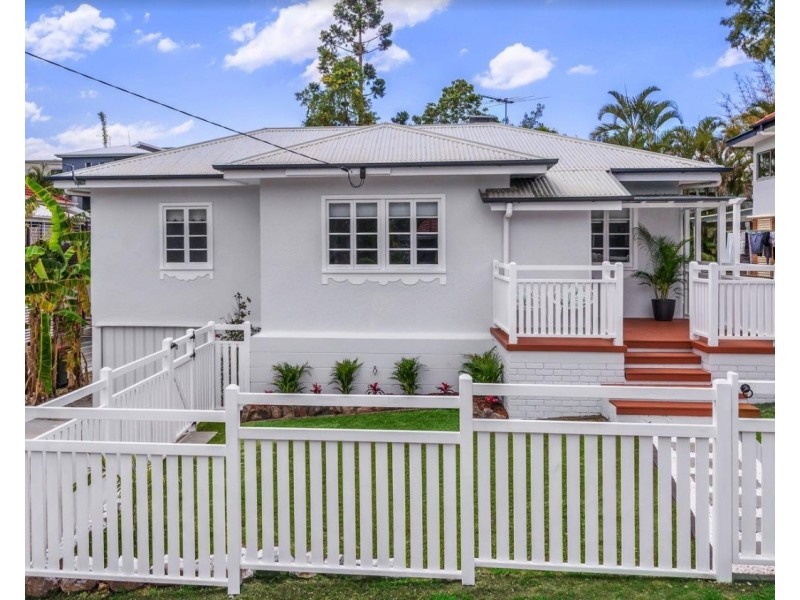 33 Frasers Road, Ashgrove QLD 4060