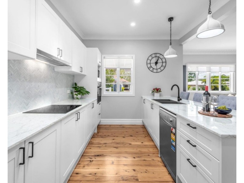 33 Frasers Road, Ashgrove QLD 4060