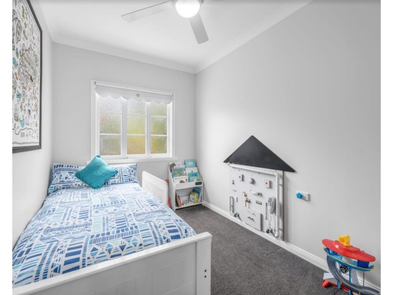 33 Frasers Road, Ashgrove QLD 4060