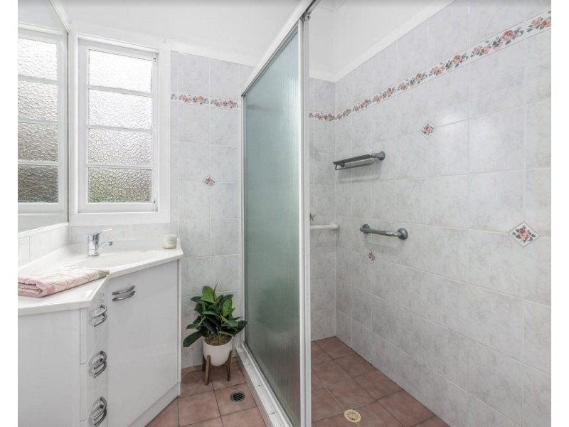 33 Frasers Road, Ashgrove QLD 4060