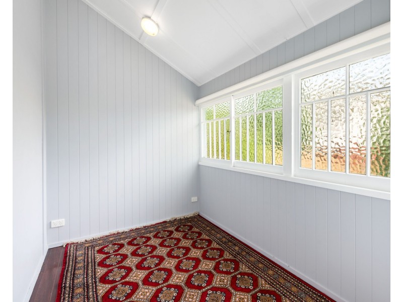 371 Waterworks Road, Ashgrove QLD 4060