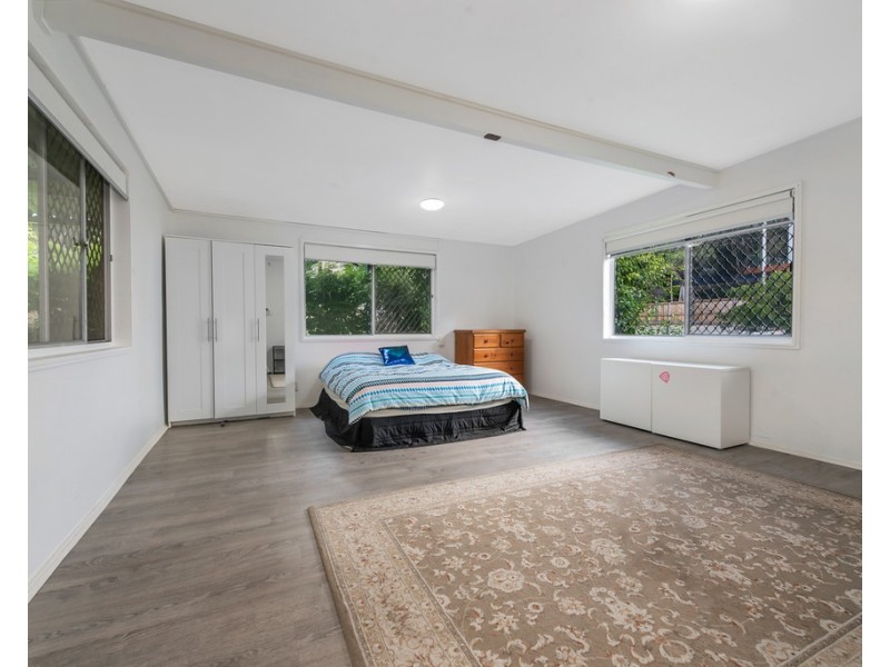 79 Lizzie Street, Bardon QLD 4065