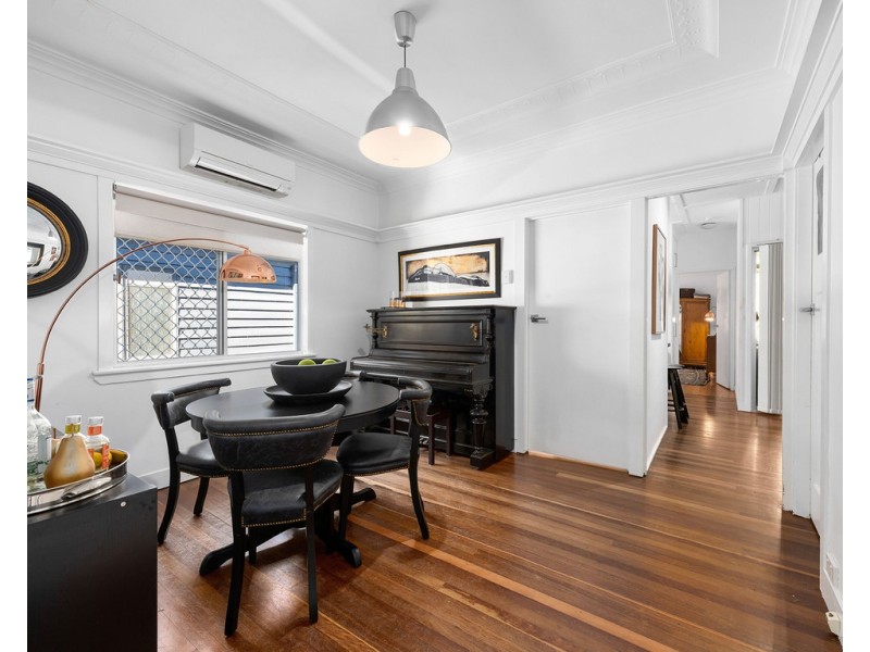 34 Barnett Road, Bardon QLD 4065