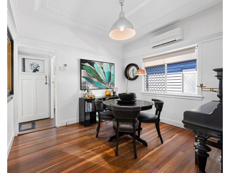 34 Barnett Road, Bardon QLD 4065