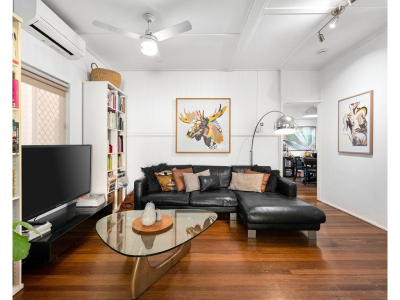 34 Barnett Road, Bardon QLD 4065