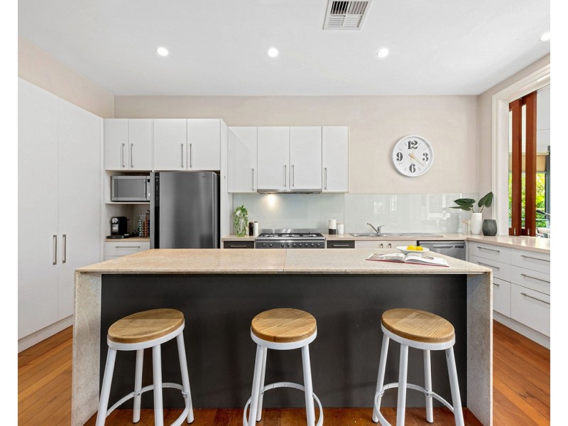 22 Hibiscus Avenue, Ashgrove QLD 4060