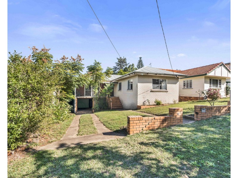 52 St Johns Avenue, Ashgrove QLD 4060