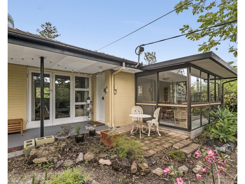 652 Waterworks Road, Ashgrove QLD 4060