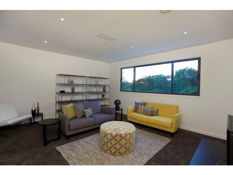 22 Gavan Street, Ashgrove QLD 4060