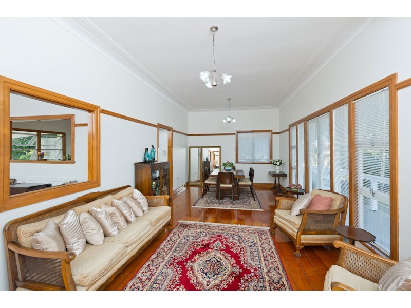 18 Mareeba Road, Ashgrove QLD 4060