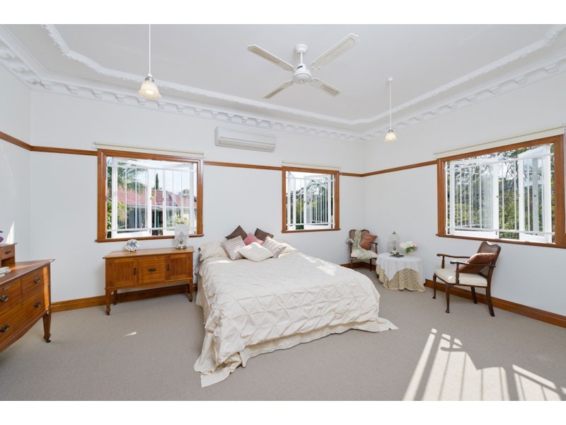 18 Mareeba Road, Ashgrove QLD 4060