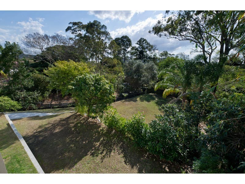18 Mareeba Road, Ashgrove QLD 4060
