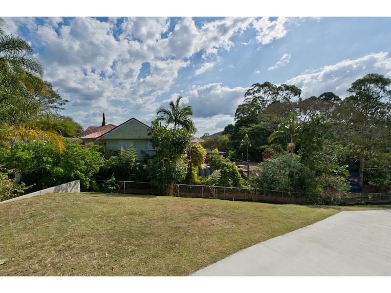 10 Mareeba Road, Ashgrove QLD 4060