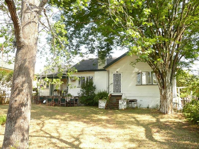 33 Nargong Street, The Gap QLD 4061