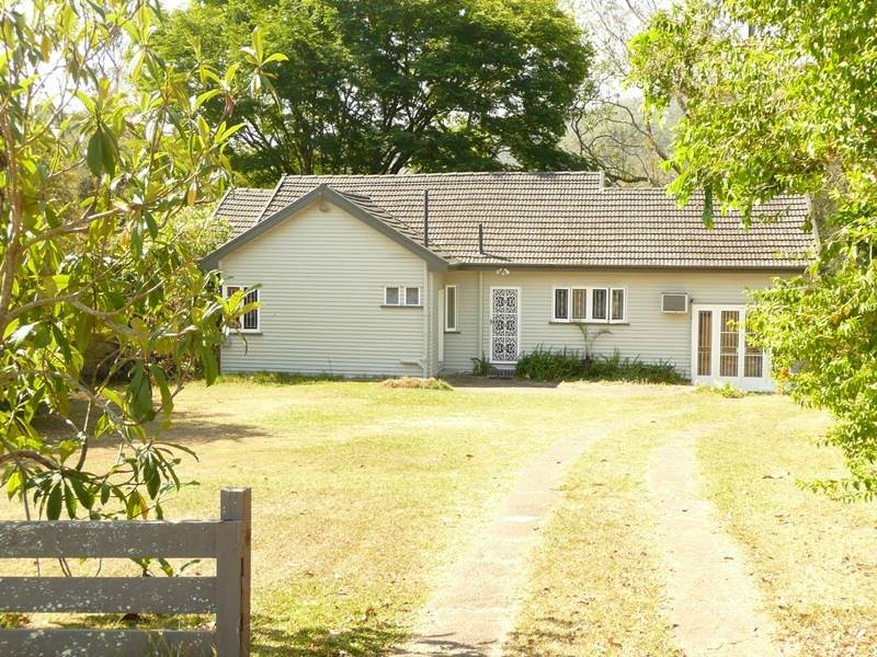 33 Nargong Street, The Gap QLD 4061