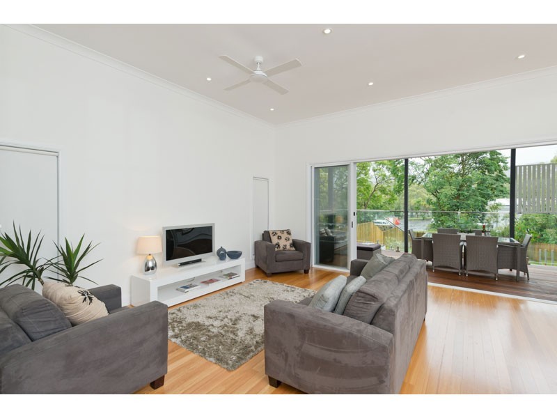 12 Canberra Drive, Ashgrove QLD 4060