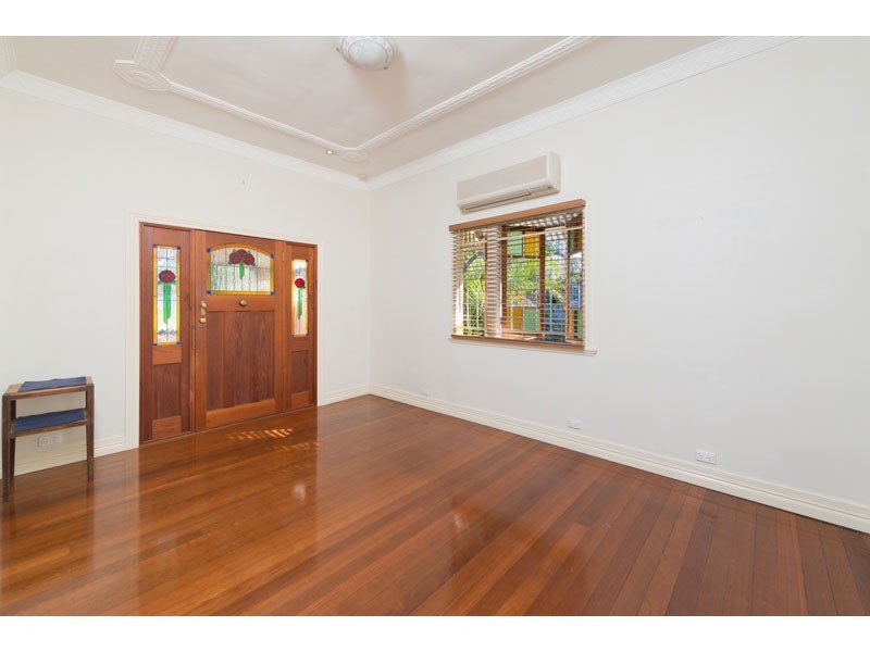 9 Bridge Street, Ashgrove QLD 4060