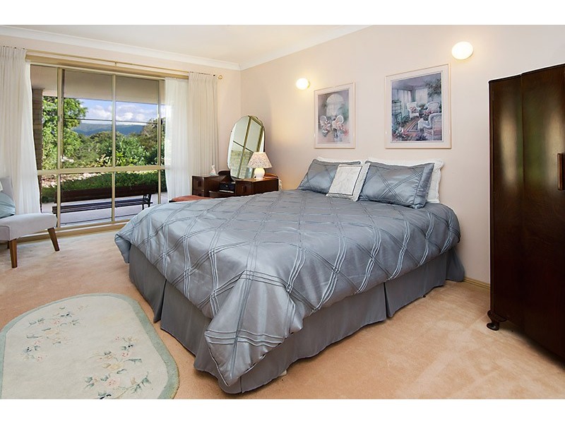 1 Greenwood Crescent, Samford Valley QLD 4520