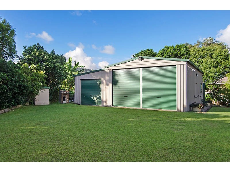 1 Greenwood Crescent, Samford Valley QLD 4520