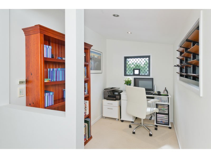 56 Lizzie Street, Bardon QLD 4065