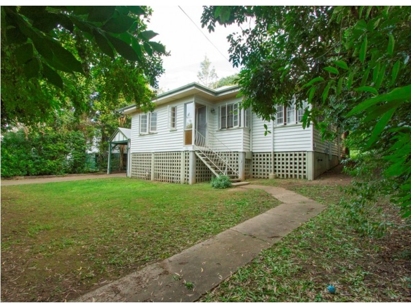 70 Lindsay Street, Ashgrove QLD 4060