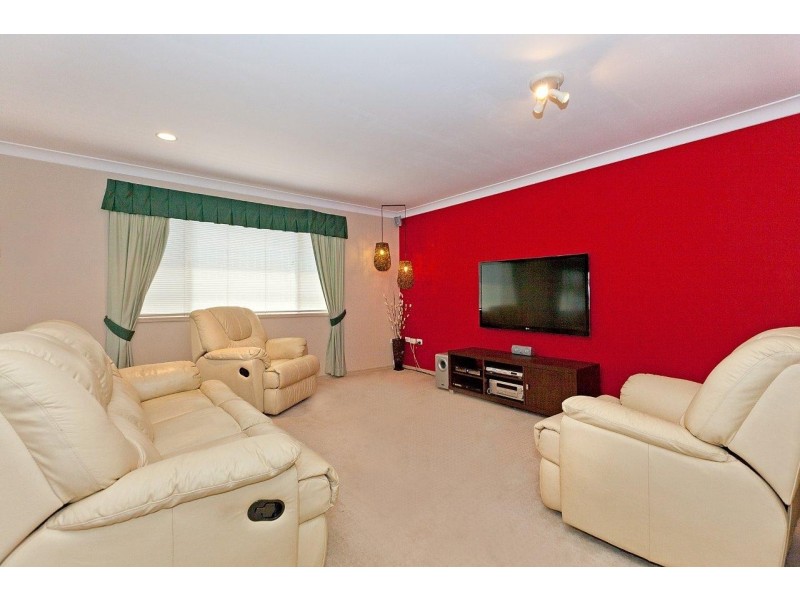 63 Riverhills Road, Middle Park QLD 4074